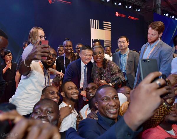 馬雲：哥雖然不在江湖，但是江湖一直流傳哥的故事