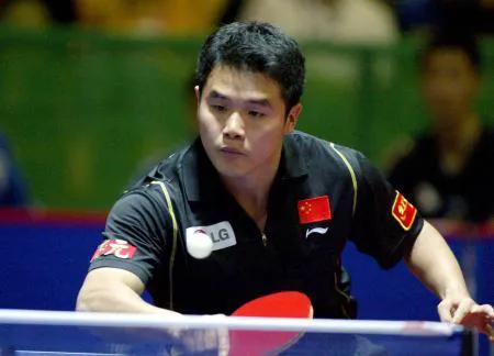 “連救7個賽點”劉國正：21歲成名，24歲退役，娶小9歲張怡寧師妹