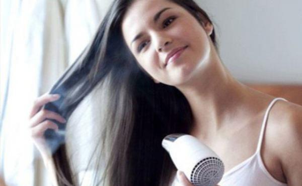 八個不要溼著頭髮入睡的理由,不看不知道,頭痛也是它影響 八個不要溼著頭髮入睡的理由,不看不知道,頭痛也是它影響