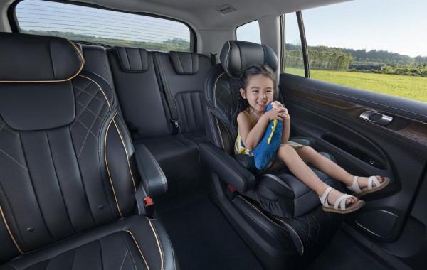 推出全新2+2+3佈局，福特領裕選哪款？