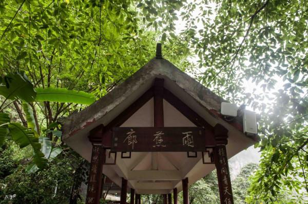 貴州不可多得的人間淨土,千泉歸壑,石奇瀑布更奇,遊客少消費低 貴州不可多得的人間淨土,千泉歸壑,石奇瀑布更奇,遊客少消費低