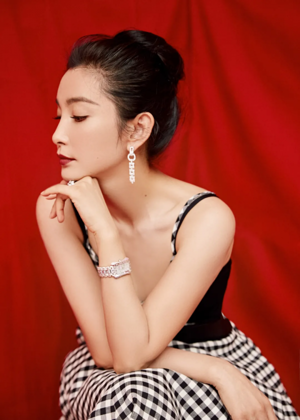 回顧2019金雞獎高光瞬間,今年搶佔人群C位的到底是誰? 回顧2019金雞獎高光瞬間,今年搶佔人群C位的到底是誰?