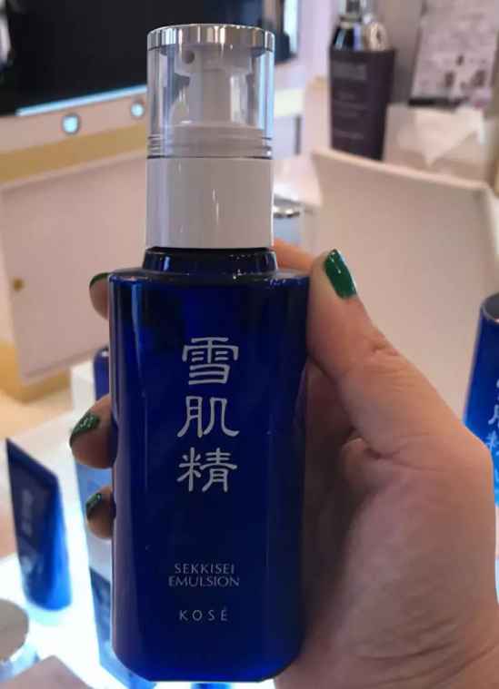 保溼乳液有哪些?有效抗衰老、抗皺、抗光老化的修復乳液測評推薦 保溼乳液有哪些?有效抗衰老、抗皺、抗光老化的修復乳液測評推薦