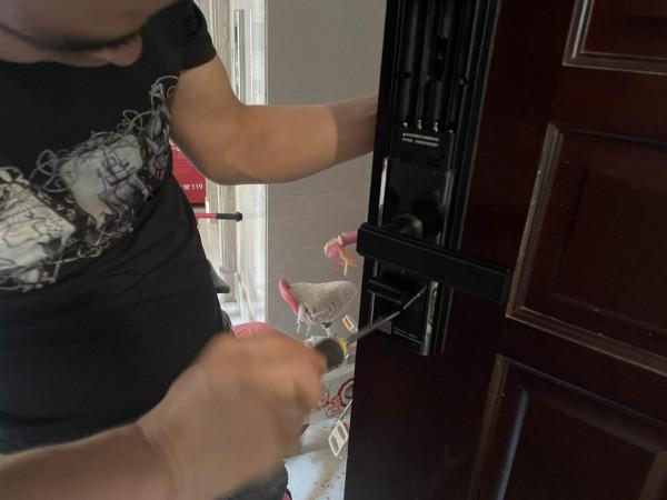 搬新家後改造的第一步,深度體驗華為智選VOC智慧門鎖S 搬新家後改造的第一步,深度體驗華為智選VOC智慧門鎖S