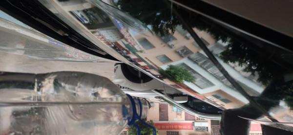 前擋風玻璃去油膜作業