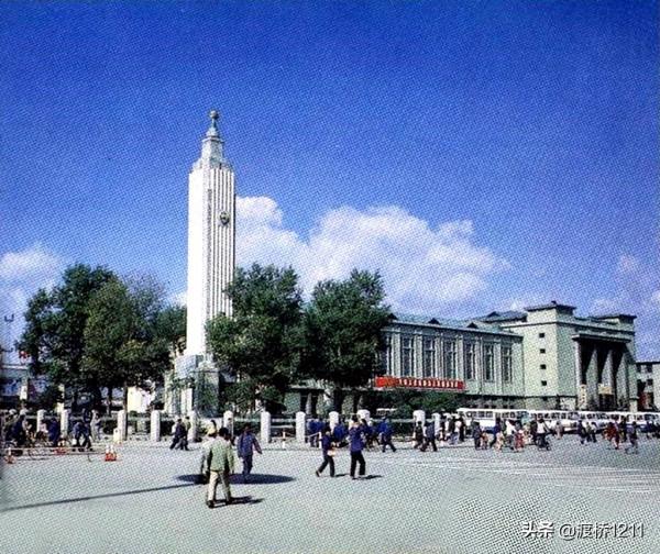 哈爾濱火車站，百張歷史老照片，四代站舍更替，你不一定見過