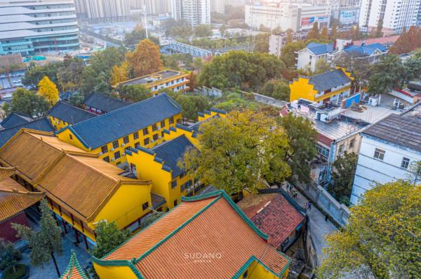 武漢寶通禪寺：在千年皇家寺院賞秋，是什麼感覺？