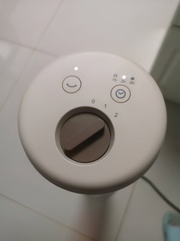 家裡的冬日暖陽,只溫暖、不烘人、不幹燥——舒樂氏遠紅外取暖器 家裡的冬日暖陽,只溫暖、不烘人、不幹燥——舒樂氏遠紅外取暖器