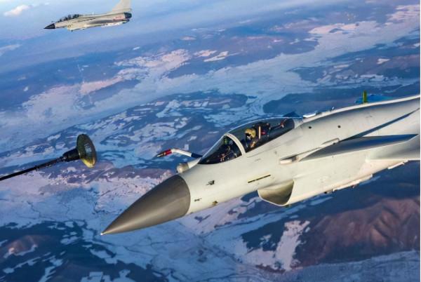 “立即駛離，否則後果自負！”中國空軍驅離美軍細節曝光，太霸氣