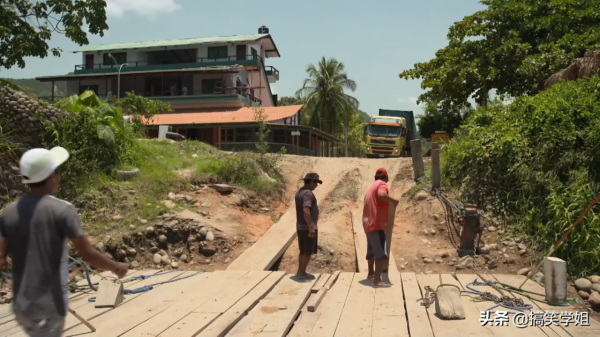 拋下2個老婆搞運輸,男子走上“死亡公路”,5000米高原輕鬆拿捏 拋下2個老婆搞運輸,男子走上“死亡公路”,5000米高原輕鬆拿捏