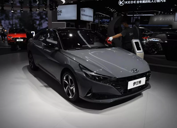 9&period;98萬元起！2022款現代伊蘭特正式上市，新增黑騎士限量版