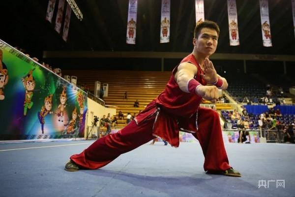 習武亦育人!90後“南拳套路王”講述“武魂”傳承 習武亦育人!90後“南拳套路王”講述“武魂”傳承