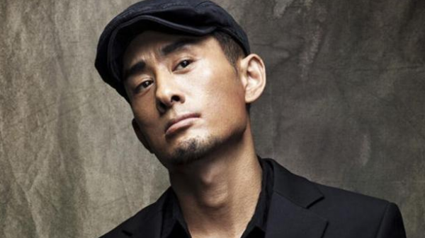 曾比鳳凰傳奇還火的阿寶，紅得快也糊得快，為什麼糊成這個地步？