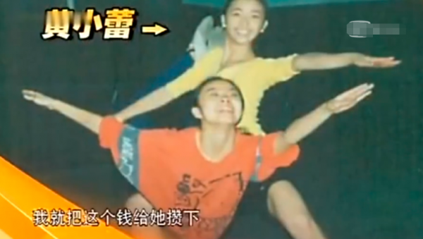 黃小蕾：被大張偉拒絕後，因一頓飯嫁富豪，閃婚生女被迪士尼拉黑