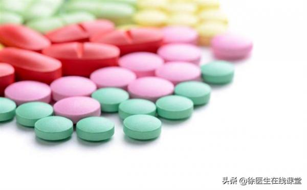 35歲女子雙腳水腫,診斷腎病綜合徵,出現咳嗽時醫生才發現是肺癌 35歲女子雙腳水腫,診斷腎病綜合徵,出現咳嗽時醫生才發現是肺癌