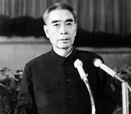 深切緬懷我們敬愛的周總理…