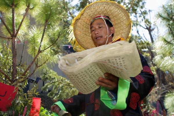 中原文化有權杖元素，三星堆權杖或是繼承，昌意後人把它帶入西亞