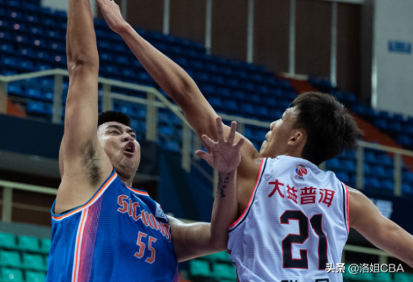 CBA三訊息：四川福建輪番擺爛，餘嘉豪場均兩雙，得分王終於易主