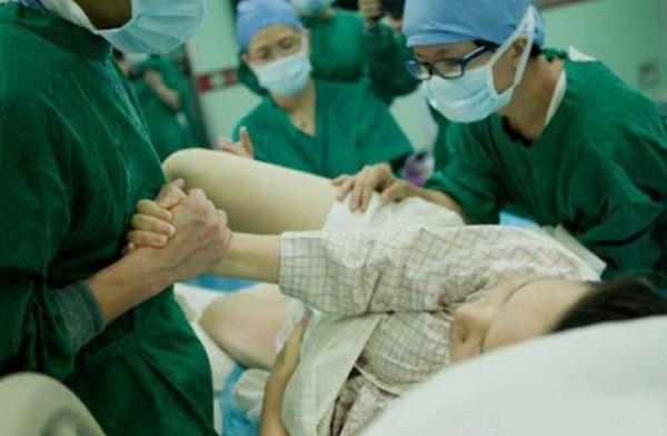 生孩子時,孕媽媽要不要把孃家人請過來?來了有幾點好處要知道 生孩子時,孕媽媽要不要把孃家人請過來?來了有幾點好處要知道