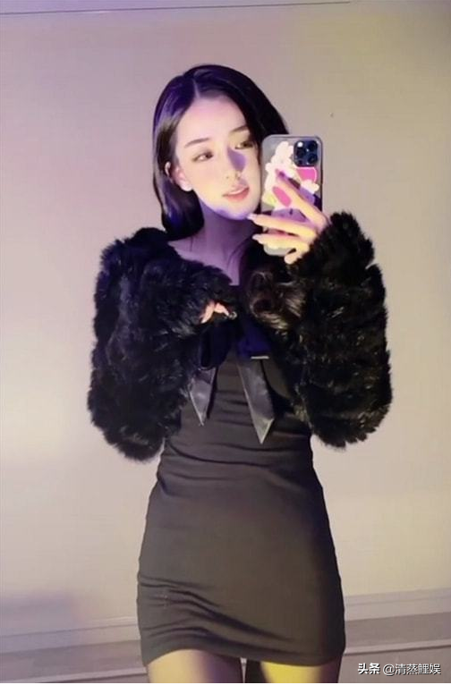 “顏值網紅”迅猛龍：靠美貌出圈，後在PK時因濾鏡消失慘遭翻車