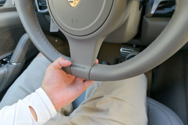 年均不足6000km，一流的成色與實力，這樣的二手Cayenne太少見