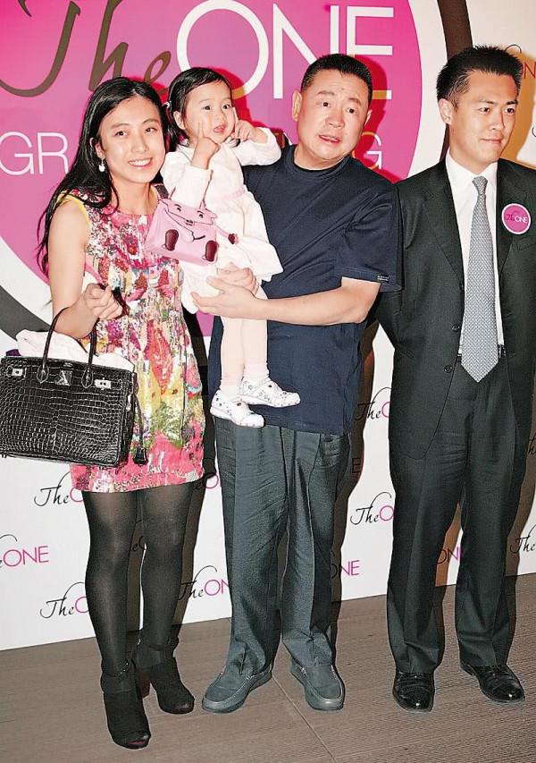 許家印之後,兩個香港女首富也是出麻煩了,各自虧損了幾百億身家 許家印之後,兩個香港女首富也是出麻煩了,各自虧損了幾百億身家