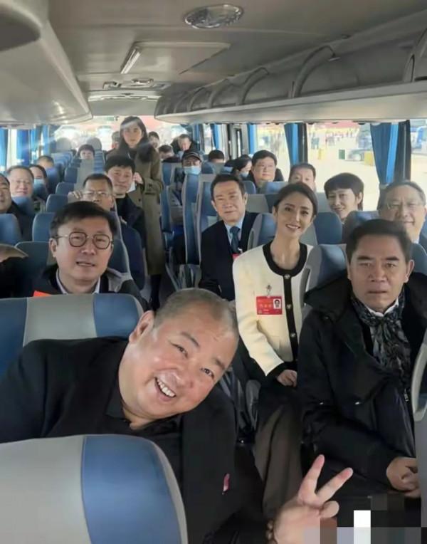 “文代會”合影暴露明星體制身份，大揭底，還有哪些明星有編制？