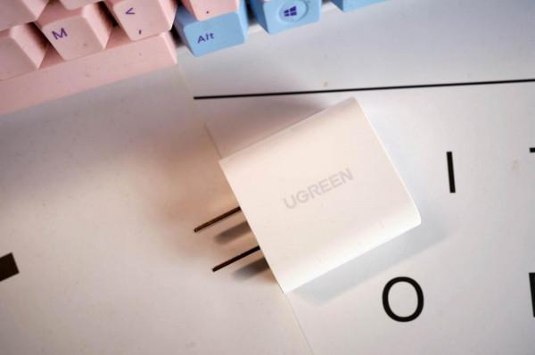 20W充電頭怎麼選？四款熱門產品對比體驗給你答案