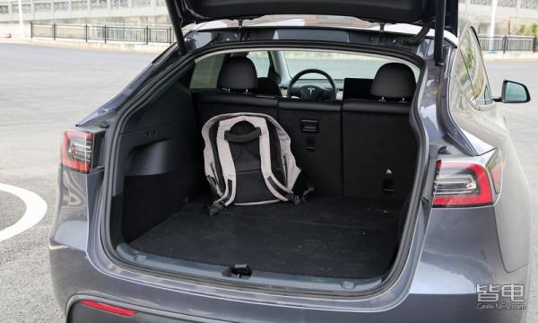 2天暴走500公里，特斯拉Model Y的好與不好，我都試出來了