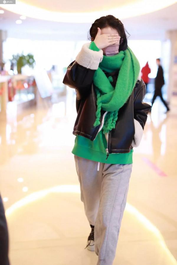 春晚第一次聯排，明星下班走在大街上被抓拍，大家看看都有誰