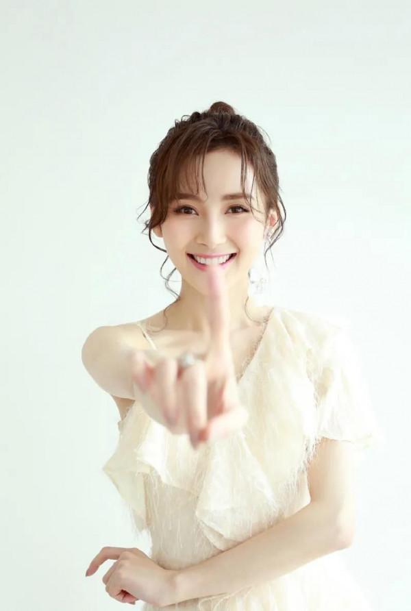 路晨，實力與顏值兼具的人氣小花旦