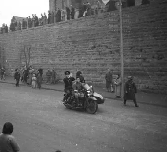 我們何時開始過公曆新年? 我們何時開始過公曆新年?