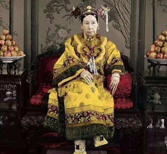 藏在美國博物館的慈禧太后的真實照片 藏在美國博物館的慈禧太后的真實照片