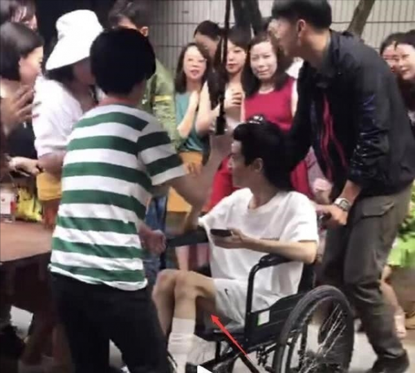 5位瘦成皮包骨的明星,不分男女的減肥,當真要錢不要命? 5位瘦成皮包骨的明星,不分男女的減肥,當真要錢不要命?