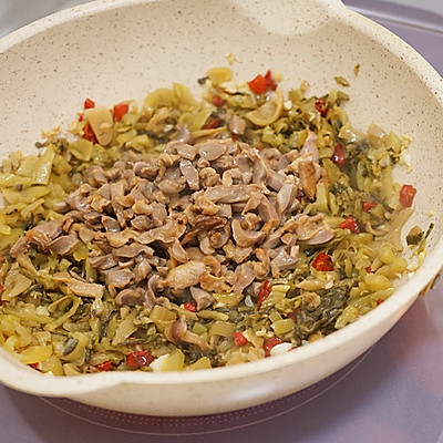 酸菜炒雞胗做的對,脆嫩滿足又美味 酸菜炒雞胗做的對,脆嫩滿足又美味