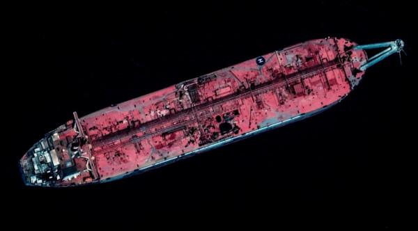 廢棄油輪成紅海海上";炸彈";,威脅數百萬人生命!竟無人出手解救? 廢棄油輪成紅海海上";炸彈";,威脅數百萬人生命!竟無人出手解救?