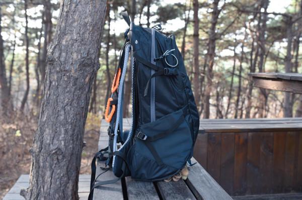 一日出遊的裝載神器-Deuter多特福特拉24L戶外揹包 一日出遊的裝載神器-Deuter多特福特拉24L戶外揹包