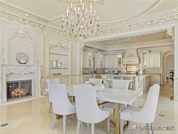 2200w的海岸線豪宅，可以欣賞到什麼景色？