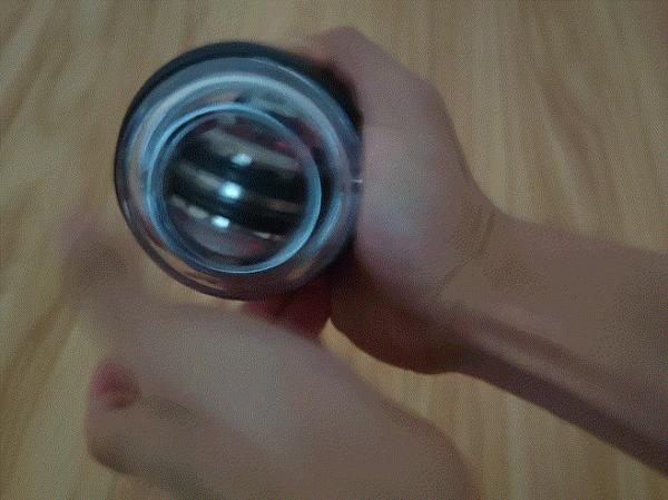 鍛鍊手臂肌肉，還可辦公室減壓解救滑鼠手，YUNMAI腕力球體驗