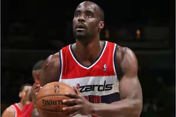 霍華德是04年狀元,和他同屆的榜眼和探花是誰,生涯成就如何? 霍華德是04年狀元,和他同屆的榜眼和探花是誰,生涯成就如何?