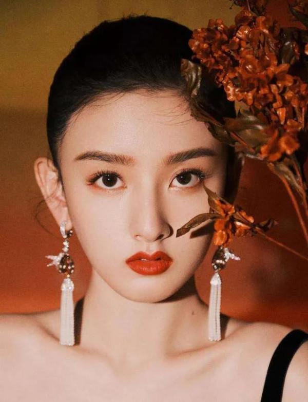 盤點那些從童星成長為優秀演員的藝人們 盤點那些從童星成長為優秀演員的藝人們