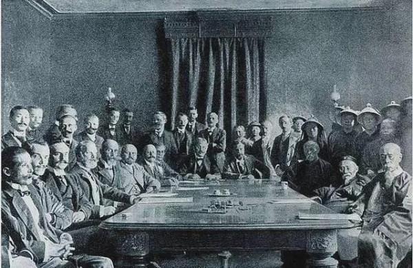 香港迴歸前夕,中英在南海對峙72小時,我軍艦長:撞就撞,誰怕誰 香港迴歸前夕,中英在南海對峙72小時,我軍艦長:撞就撞,誰怕誰