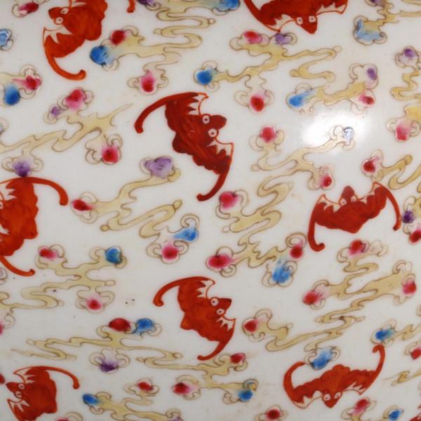 清光緒年間粉彩洪福齊天石榴罐 清光緒年間粉彩洪福齊天石榴罐