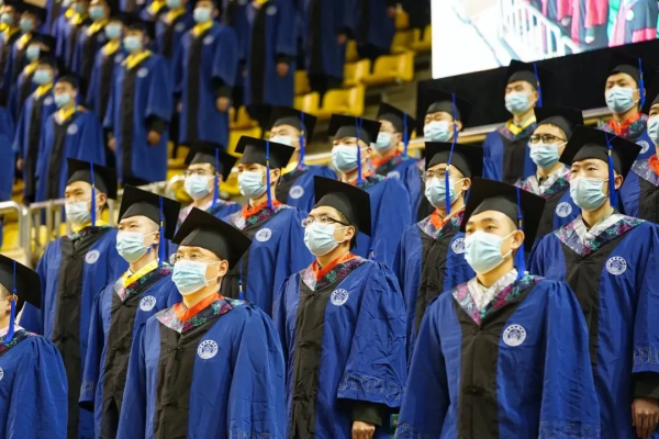 軍校研究生,畢業亮相 軍校研究生,畢業亮相