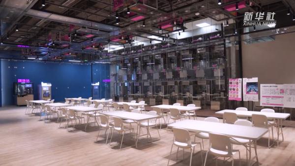 我在冬奧Vlog｜智慧餐廳奇遇記：天上真能掉餡餅