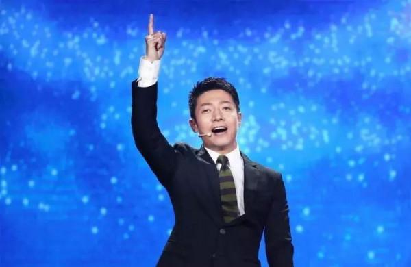 娛樂圈不拼顏值拼智商？學霸混圈一個比一個紅，顏值只是敲門磚