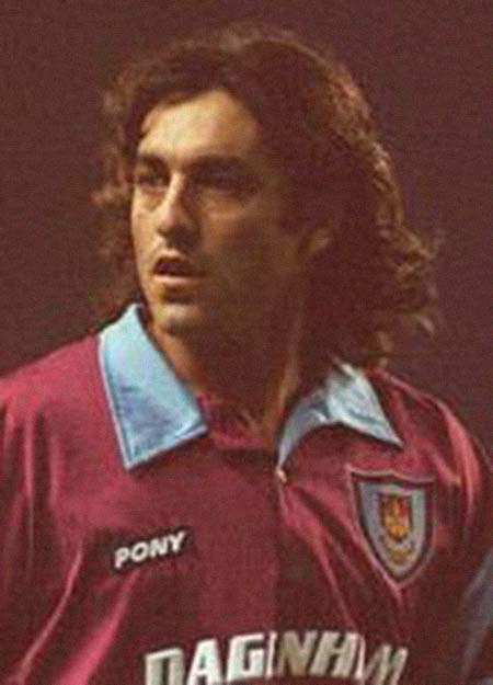 五盾軍團的驕傲:葡萄牙足球歷史最強11人,四人具備準球王實力 五盾軍團的驕傲:葡萄牙足球歷史最強11人,四人具備準球王實力