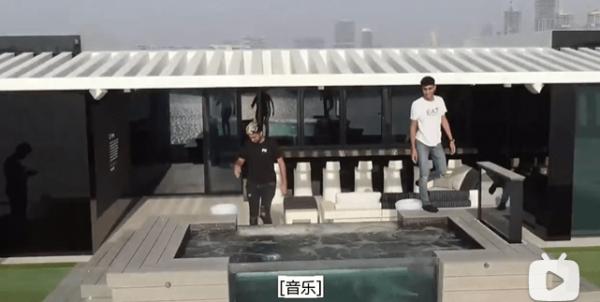 迪拜小哥甩賣7.7億豪宅 買就送勞斯萊斯和法拉利 迪拜小哥甩賣7.7億豪宅 買就送勞斯萊斯和法拉利