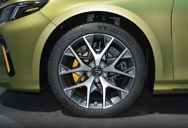 樣子是挺帥，就是不知道實力如何？影豹兼顧運動與家用