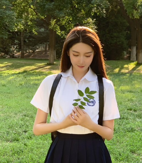 都美竹最新動態曝光!曬多張美照,卻被指不夠格出道、不值得追捧 都美竹最新動態曝光!曬多張美照,卻被指不夠格出道、不值得追捧